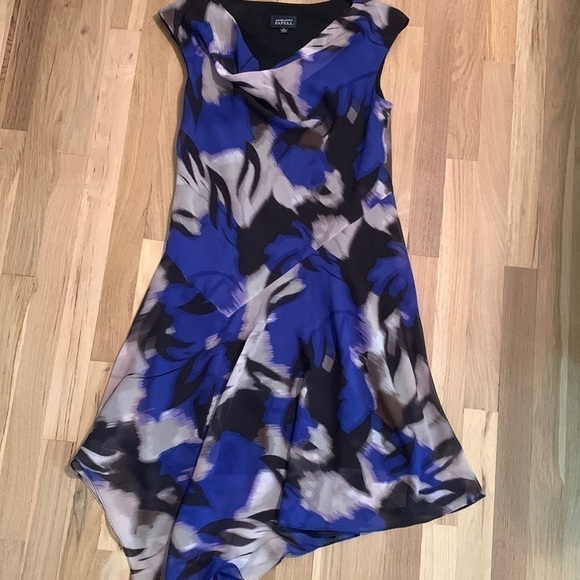 Adrianna Papell Dresses & Skirts - ADRIANNA Papell Blurred Chiffon Sleeveless Dress Drop Waist Blue/Black Women’s 4
